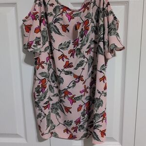 C&E Women  Floral Bouse Top Sz M